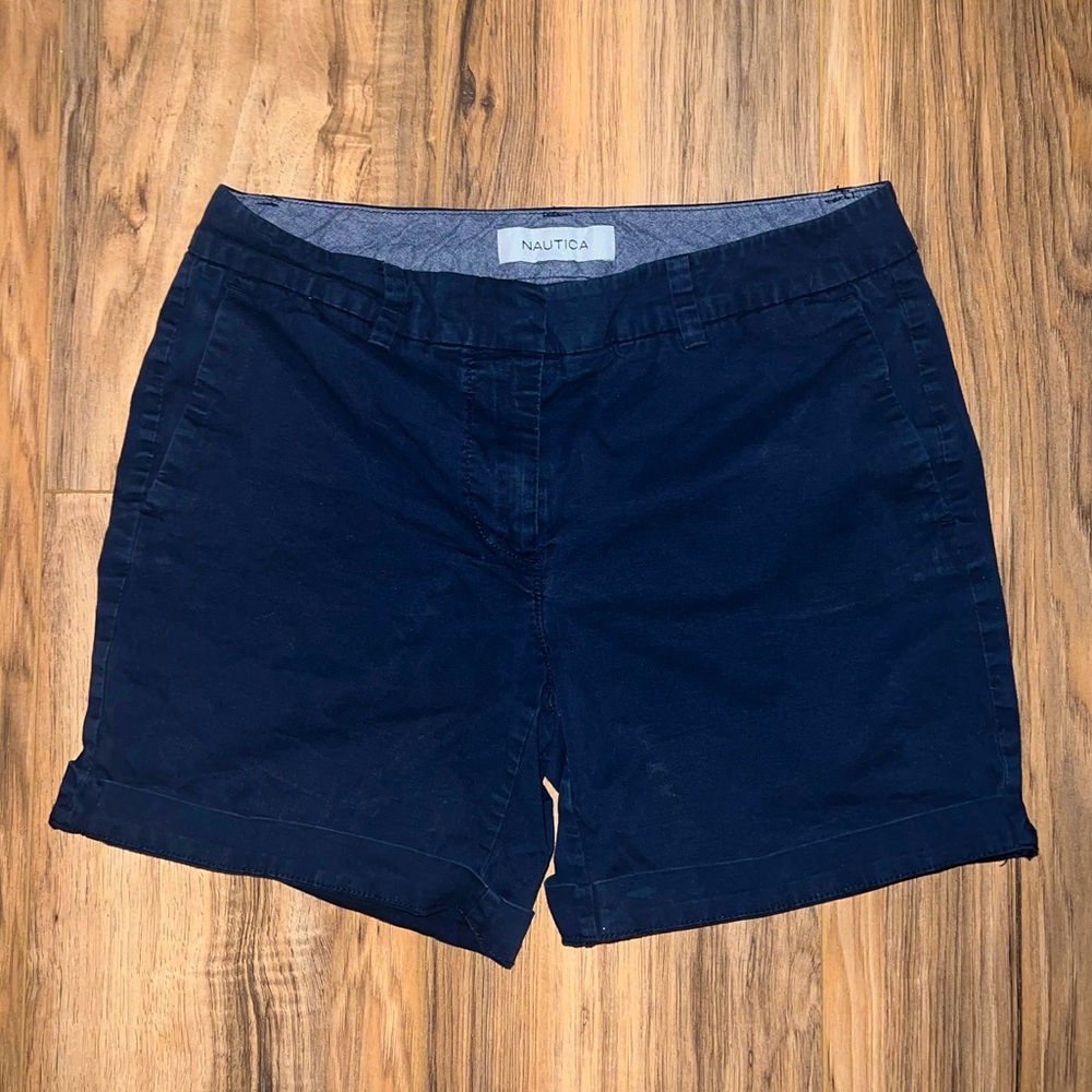 Nautica Mid-Rise Women’s Shorts (navy)